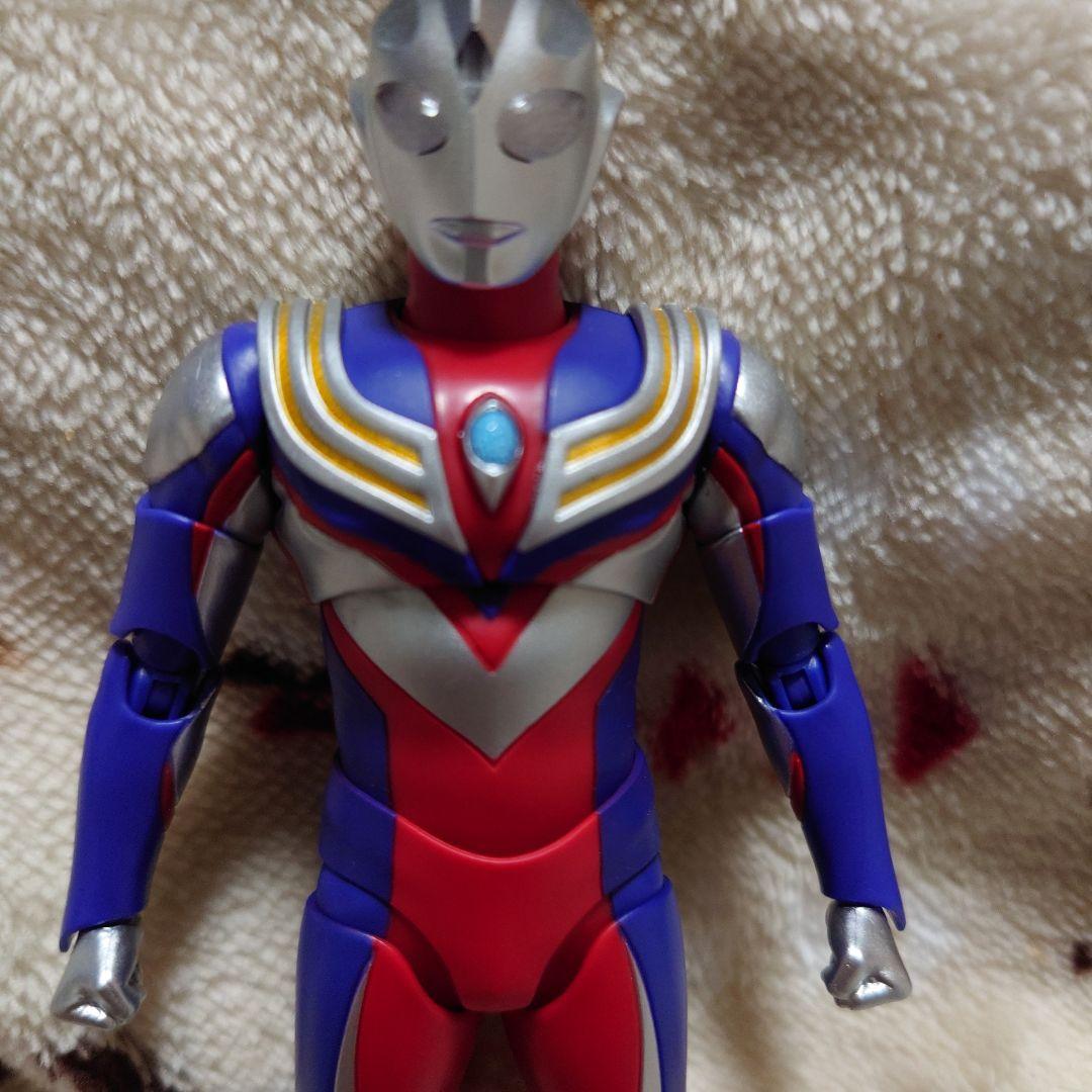 肩修正済み　S.H.Figuarts真骨彫製法　ウルトラマンティガ　マルチタイプ