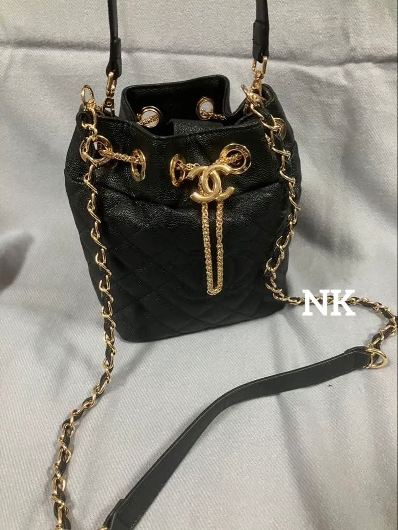 レザー　巾着ショルダーバッグ　シャネル　ノベルティ　3way VIP （2）