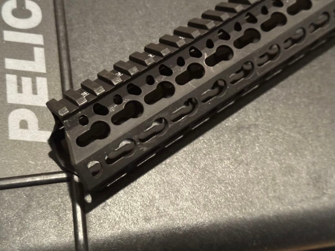 BCM KMR Alpha 13インチ 実物　keymod ハンドガード