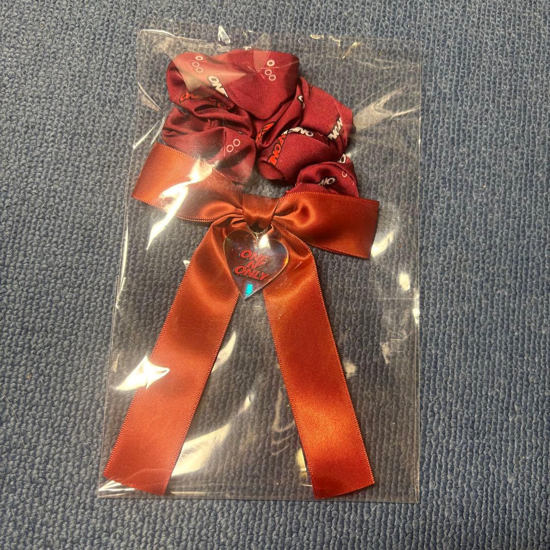 ONE N' ONLY プロミル　シュシュ