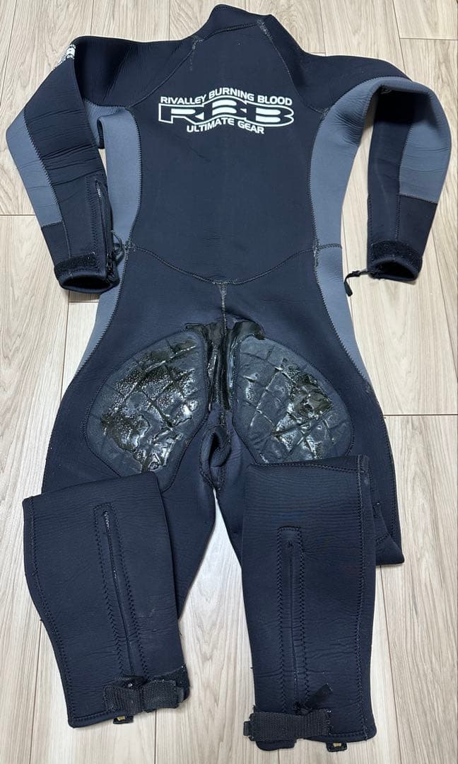 RBB ウェットスーツ　リバレイ　ウエットスーツ　マズメ