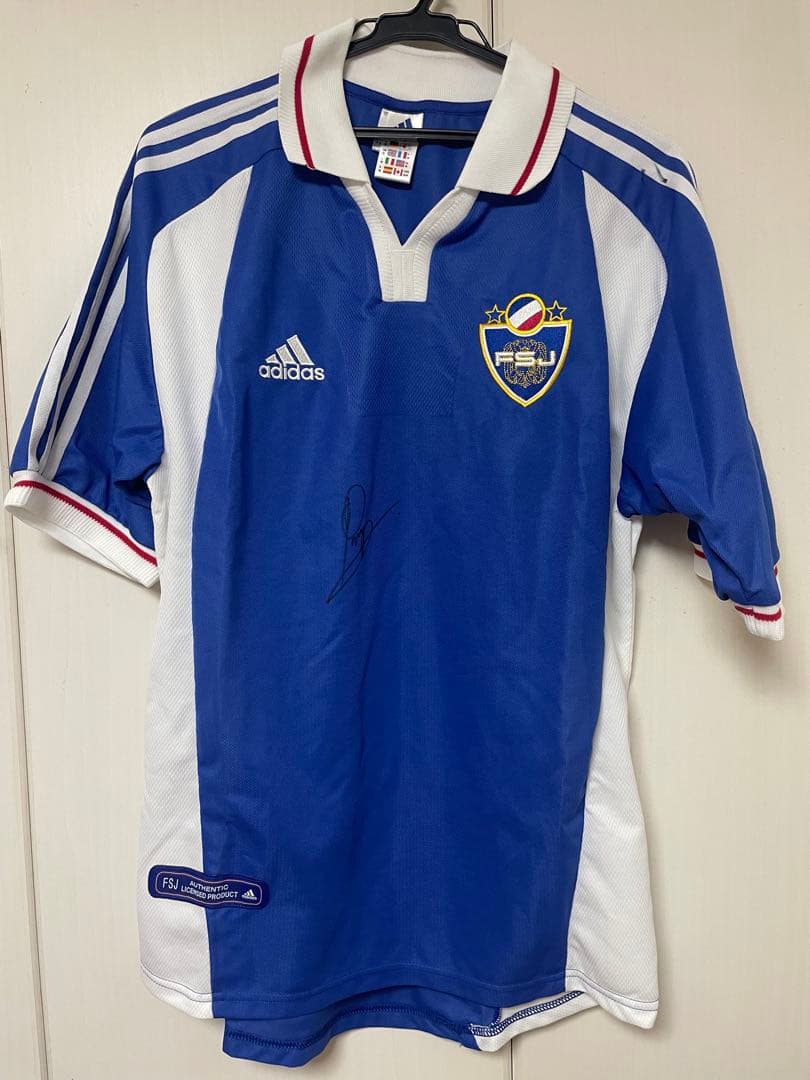 ストイコビッチサイン入りユニフォーム