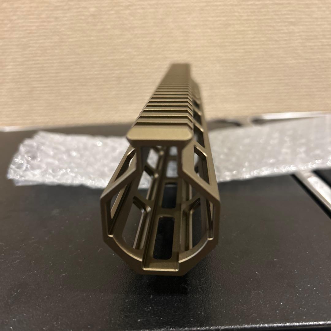 A&A Geissele タイプ SMRハンドガード DDC 10.5インチ