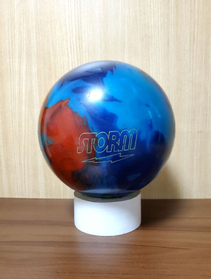 【美品】初代アブソリュート ボウリングボール 15p