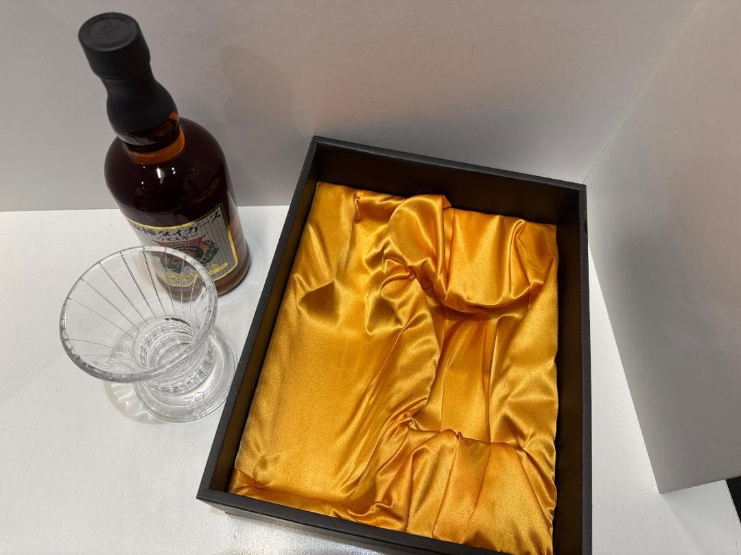 S*a様 阪神タイガース 2003年優勝記念ウイスキー グラス 箱付 /未開栓