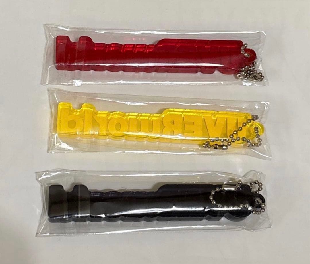 UVERworld★アクリルブロックキーホルダー★全３色★ブラックレッドイエロー