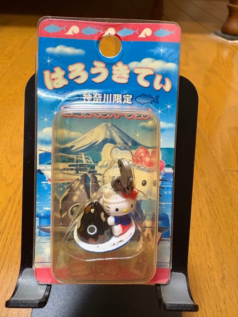 ご当地キティ　ファスナーマスコット　みつばち　パンダ　バルーン　横須賀