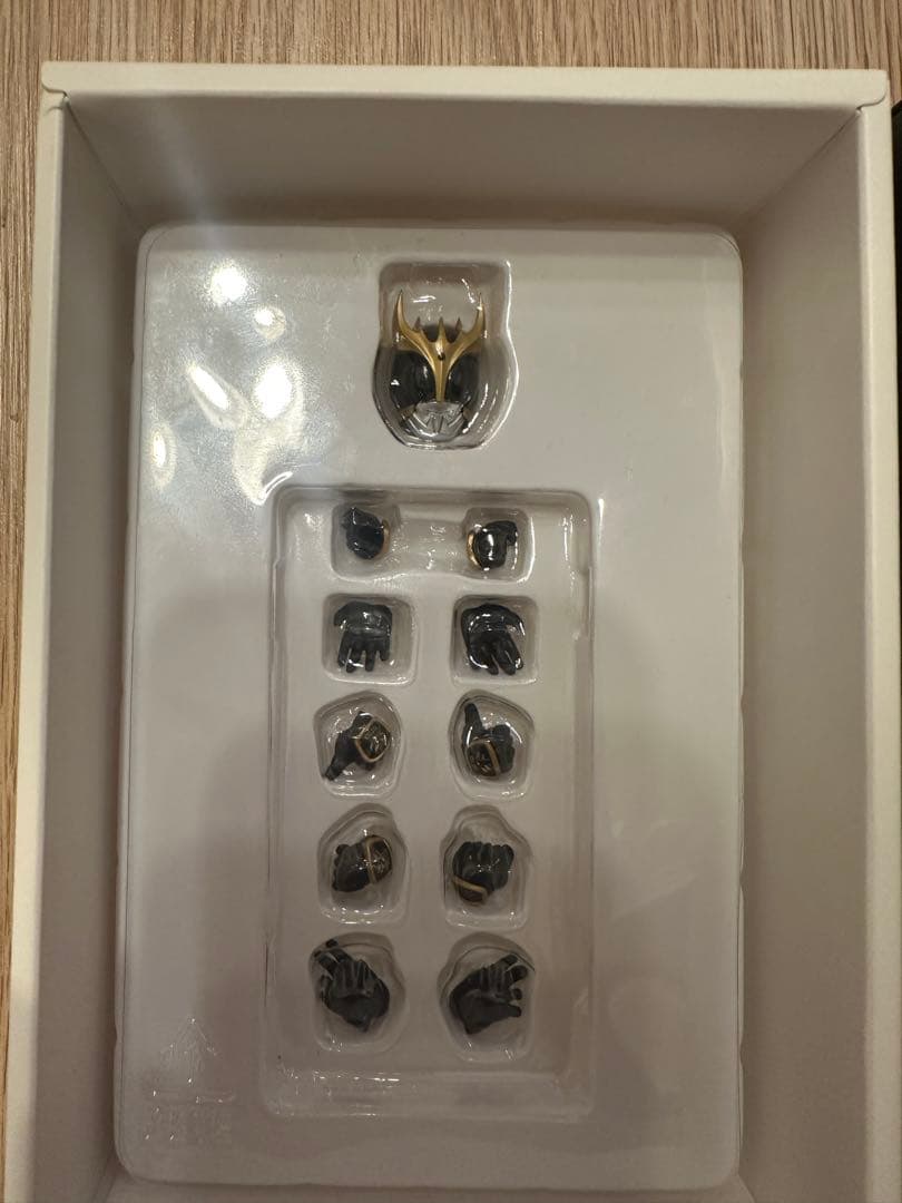 真骨彫 S.H.F 仮面ライダークウガアルティメットフォーム