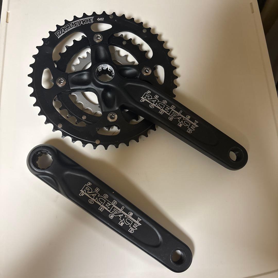 RACEFACE クランク