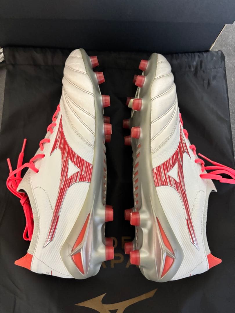 ミズノ モレリアネオ4β Japan