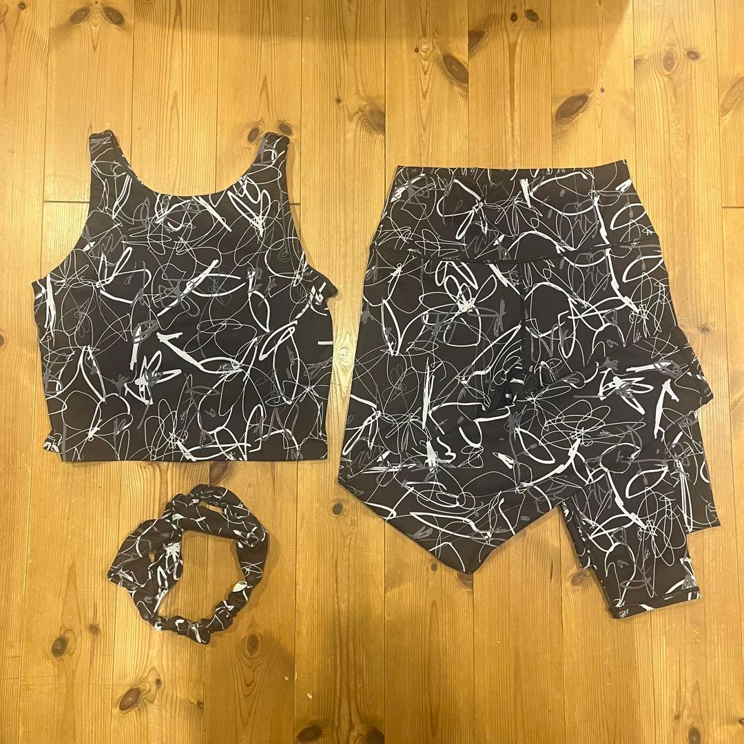 Lava Sukala ヨガウェア リボンフラワープリント　3点セット　ブラック