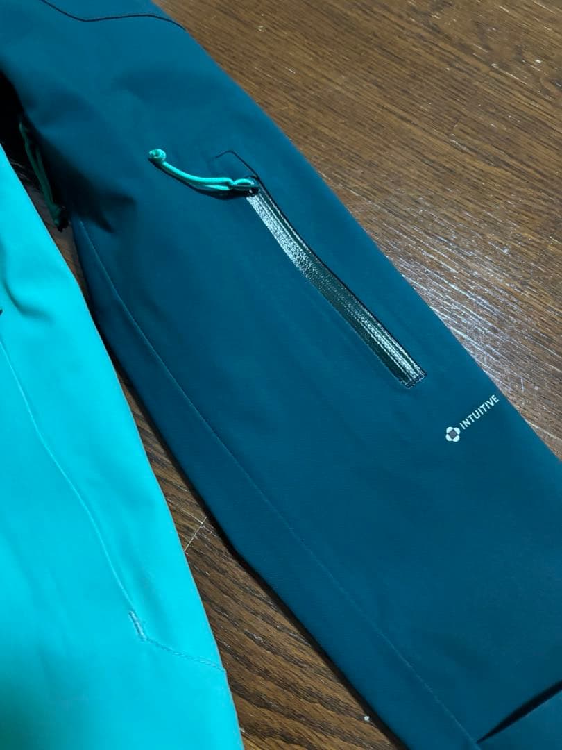 Flylow スキーウエア スノーボードウエア