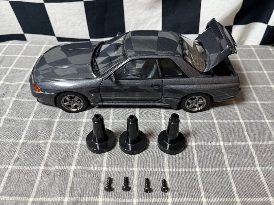 ミニカー Nissan Skyline GT-R (R32) Nismo 1:18