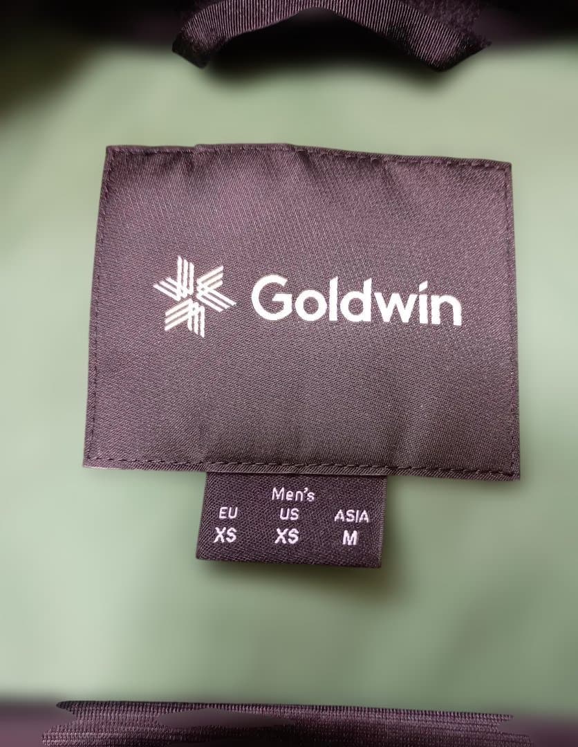 極美品　ゴールドウィンGOLDWIN　スキーウエア上下組　Mサイズ