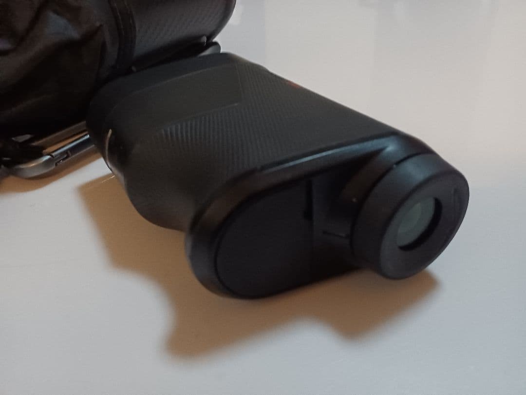 GARMIN ガーミン　Z28　ゴルフ用距離計スコープ 本体と収納ケース