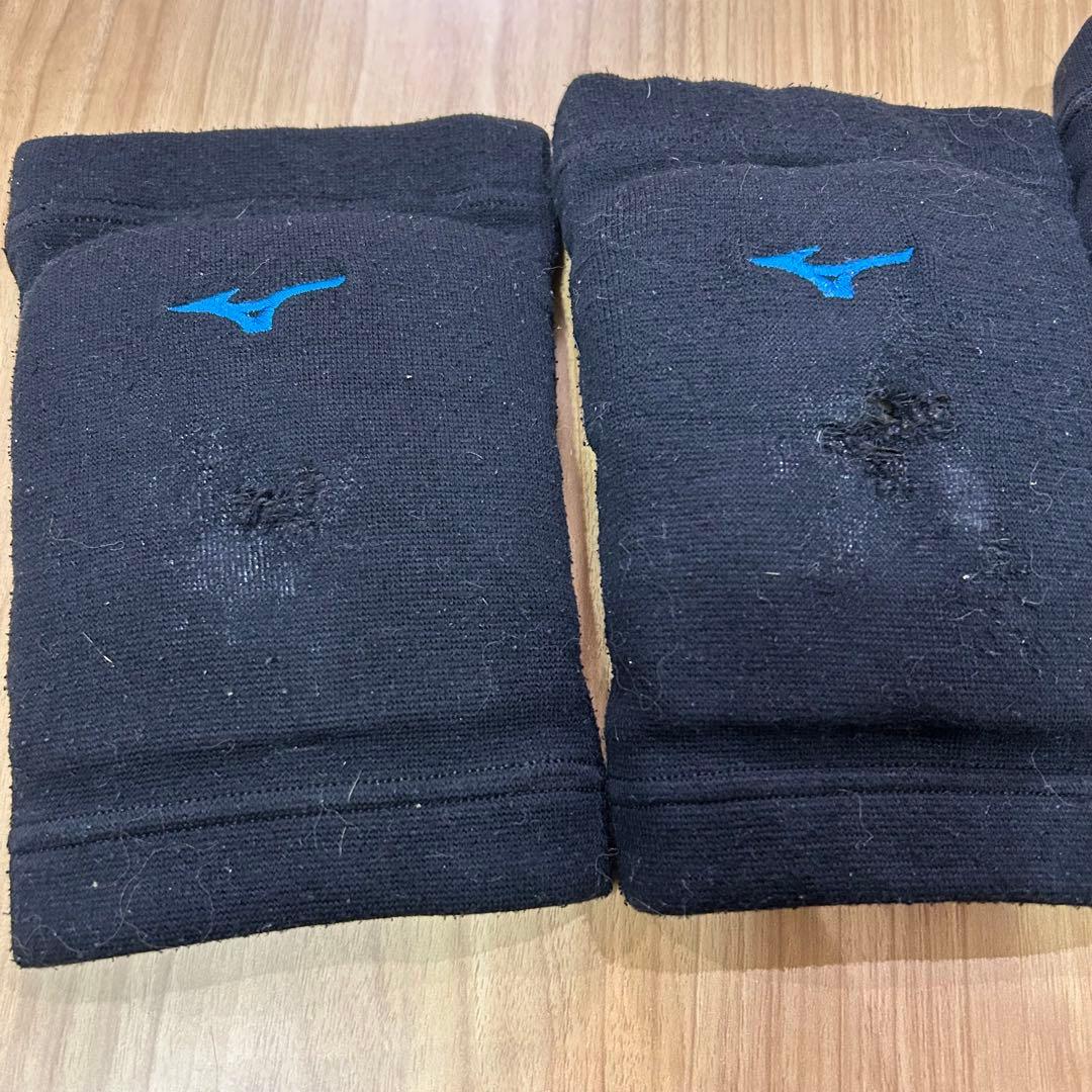 【送料込み】バレーボール ミズノ 肘サポ アシックス 膝サポ 子ども おまけ付き