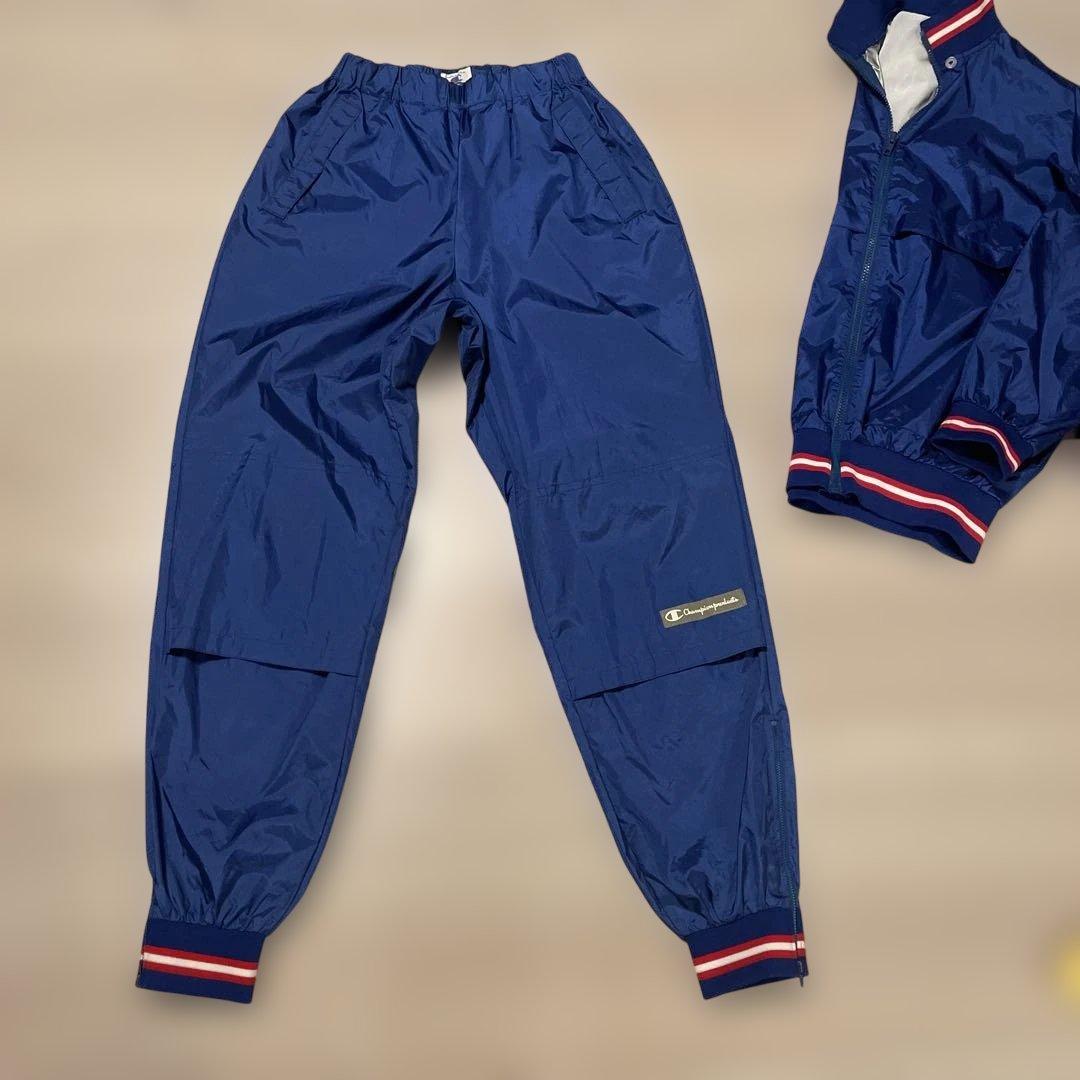 ネイビーウィンドブレーカー フード付き