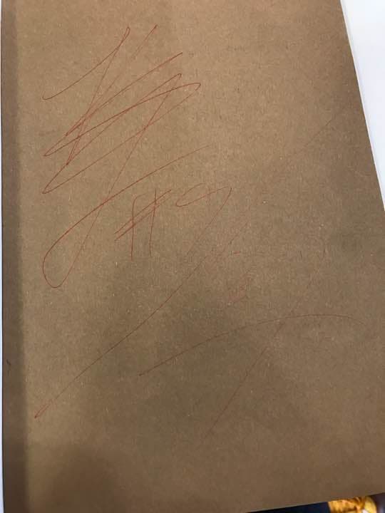 福田はやた、堀木らいサイン入り英語ノート