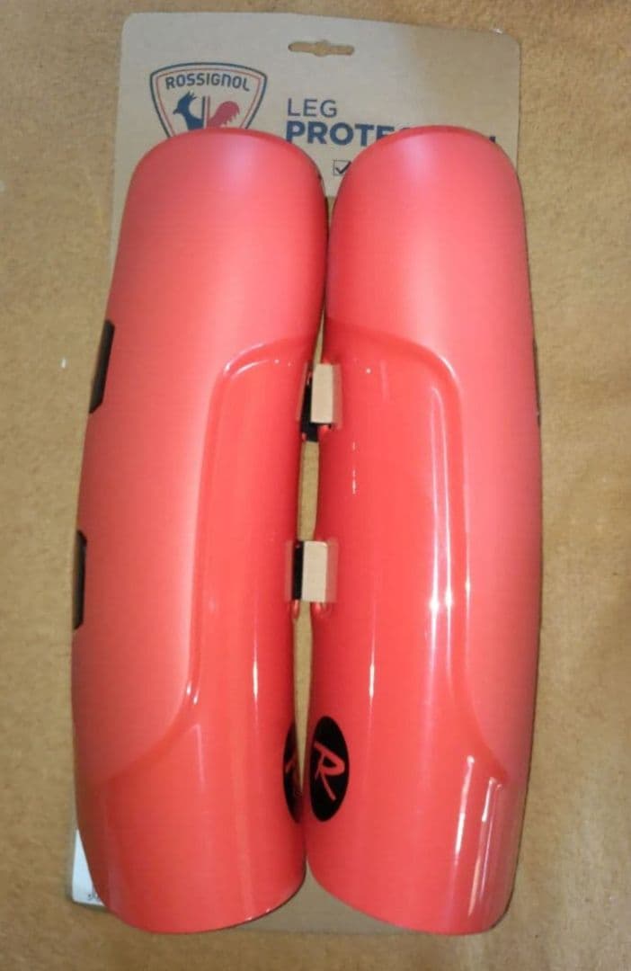 新品未使用 ロシニョール ROSSIGNOL レガース シンガード