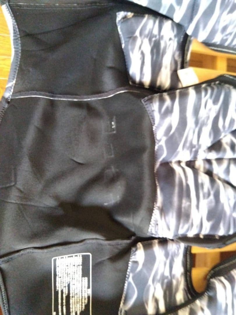 O'NEILL 　インパクトベスト