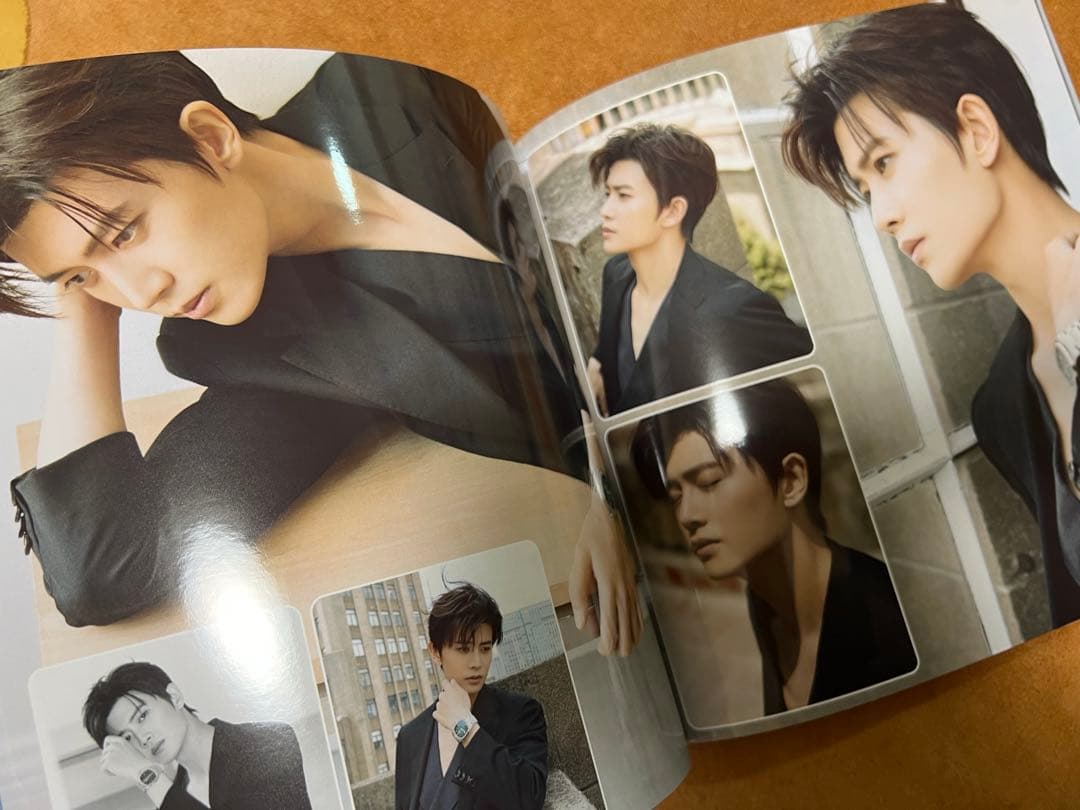 2023(二)アレン・レン（任嘉倫）個人写真集　正方形32p ALLEN写真集