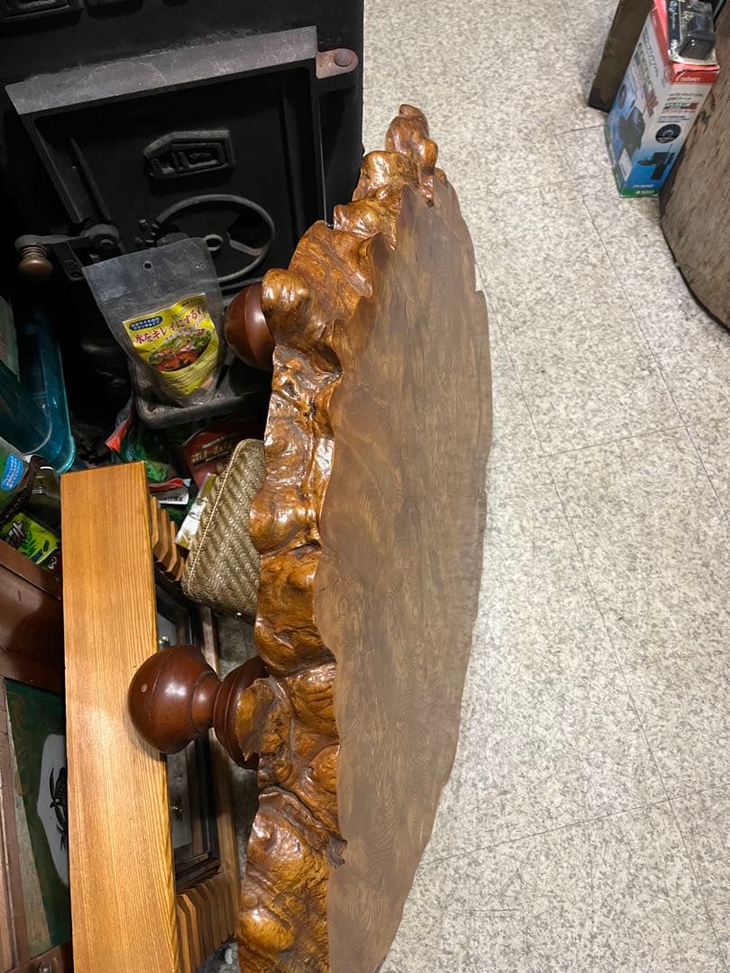 メル82601です 座卓、切り株座卓、一枚板座卓、 一枚板テーブル、切り株