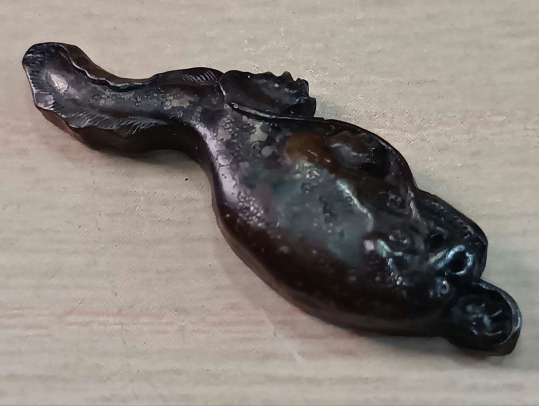 煙草入れ／鯰前金具