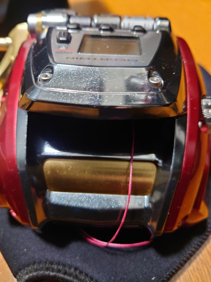 電動リール 赤 デジタル表示