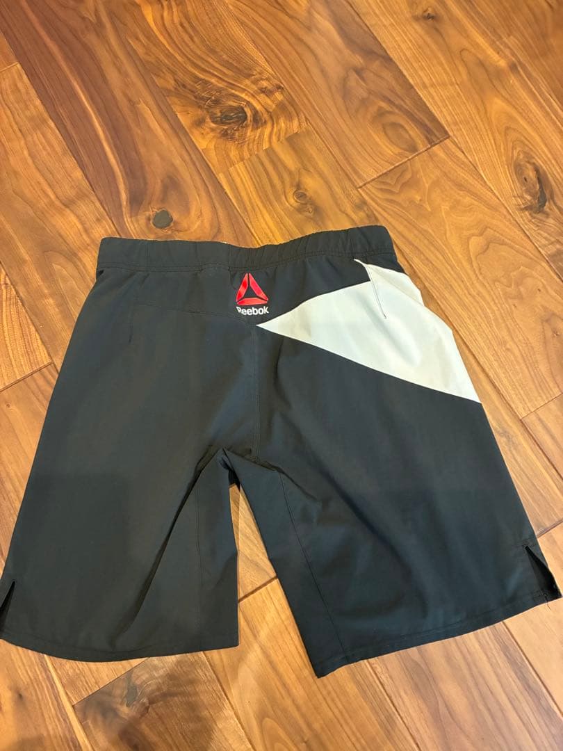 Reebok UFC ファイトショーツ 31インチ