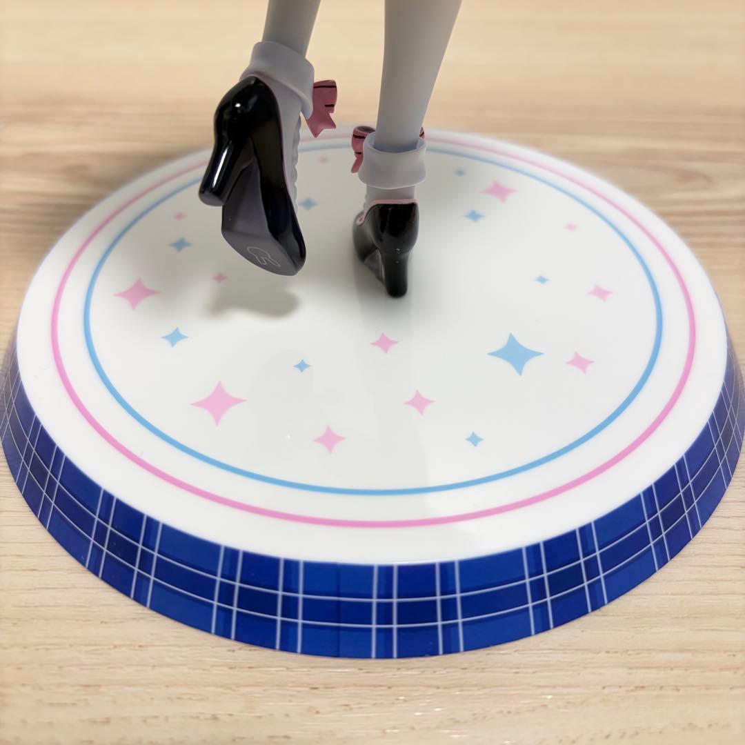 月ノ美兎 「にじさんじ」 1/7 PVC製塗装済み完成品