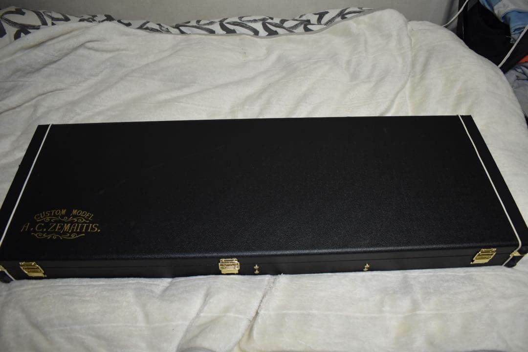 ベース Zemaitis Antanus Bass