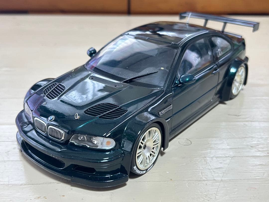 ハ*チ様  M3 GTRダークグリーン ミニカー 1/18