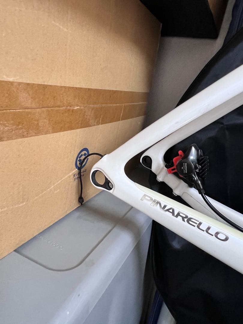 PINARELLO Ｆ9 完成車 一部パーツを外しています。