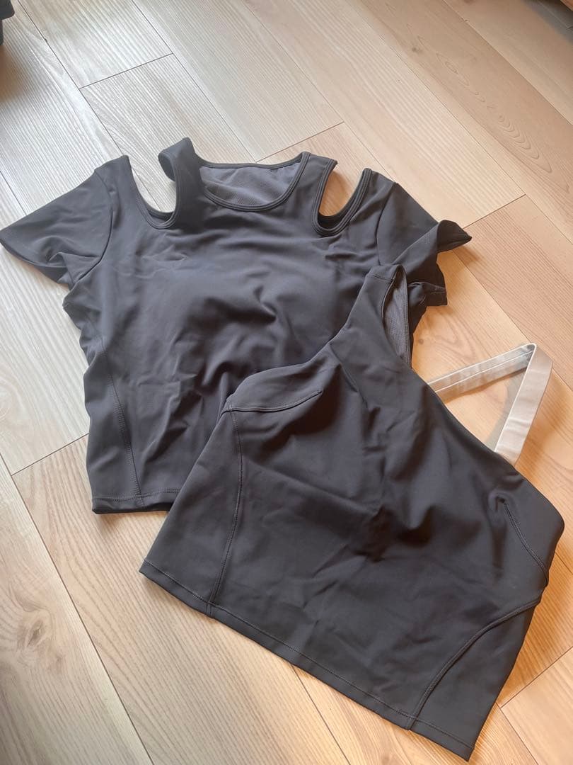 タキマキ　トレーニングウェア　トップス2枚