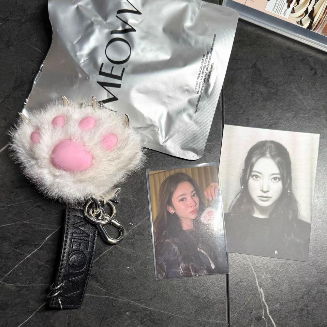 MEOVV Jelly Paw キーリング アンナver.