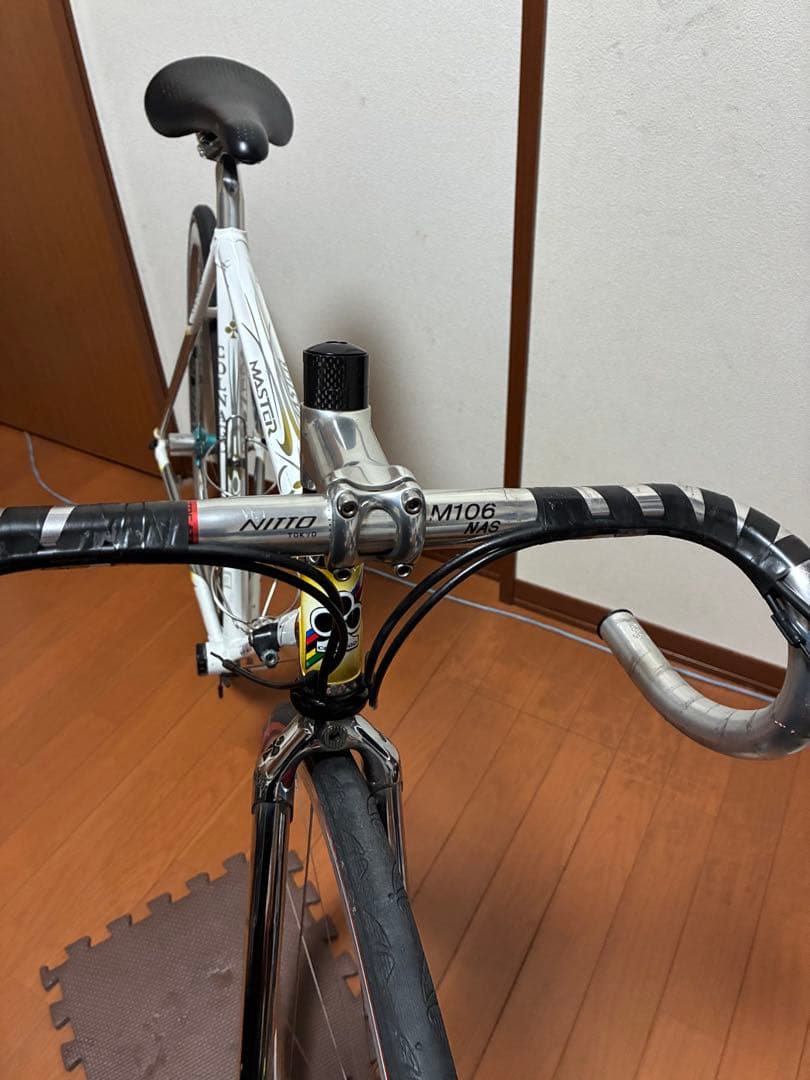 COLNAGO マスターxライトフレームセット、industrynineと付属品