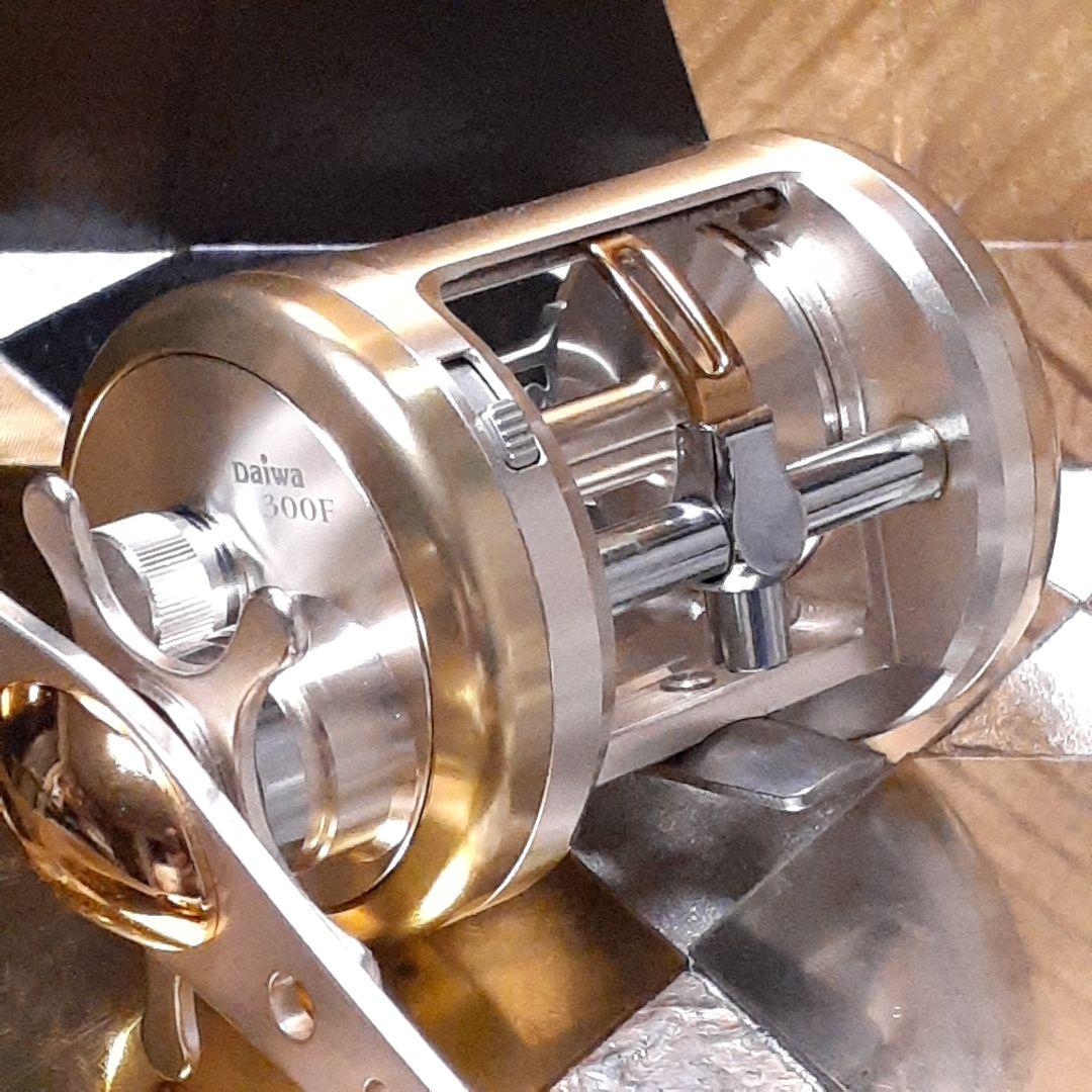 ダイワミリオネア CV-Z 300F ベイトリール タイラバ 船用 極美品
