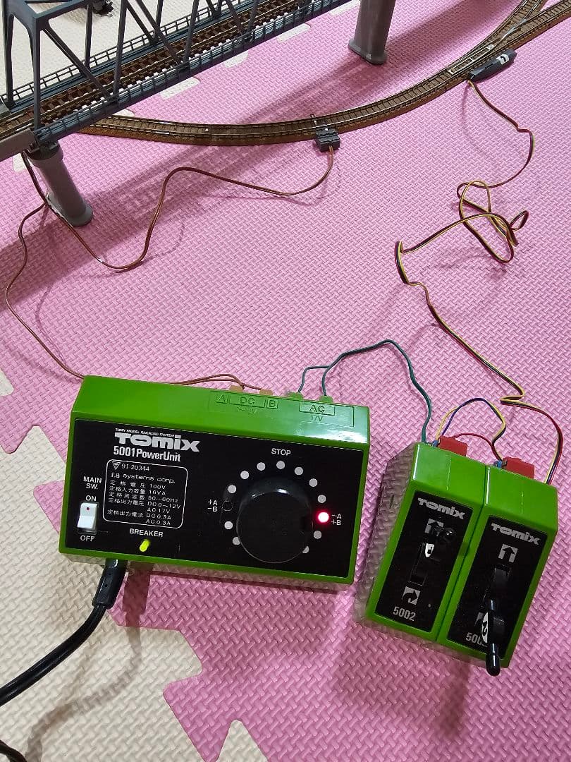 TOMIXレール・車両セット & KATO車両セット（年代物・希少）