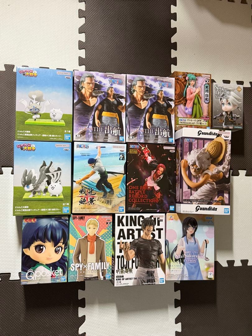 フィギュア　まとめ売り　13体セット　ワンピース 呪術廻戦　にゃんこ大戦争　など