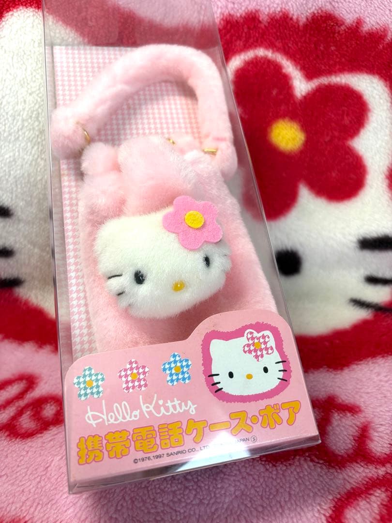 新品　激レア　カオハナ　ハローキティ　クッション　ボアポーチ　携帯ケース レトロ