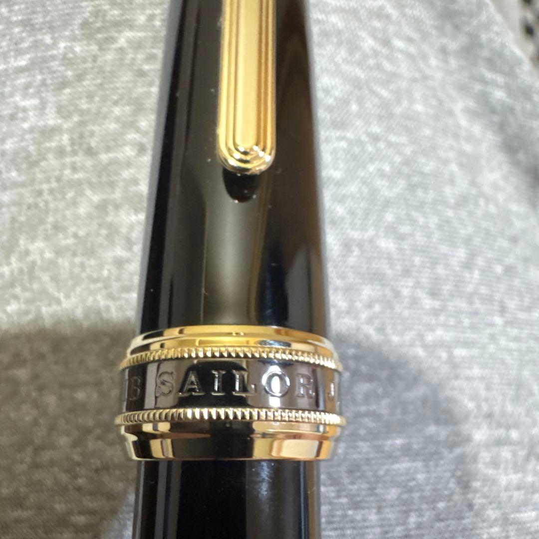 セーラー万年筆 万年筆 長刀研ぎ ゴールドトリム ブラック21K 中細(MF)