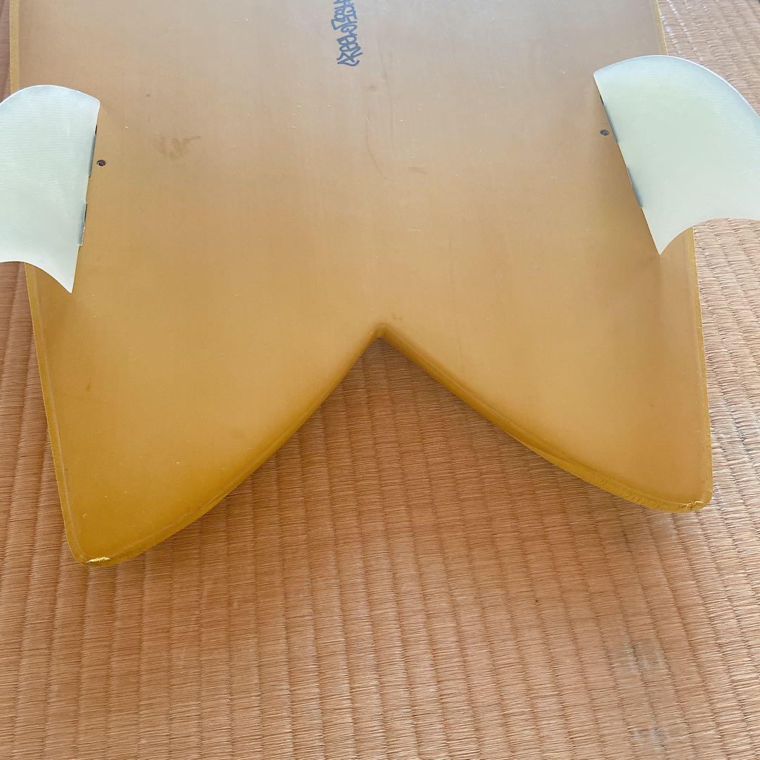 Sunny Day　crimeサーフボード keel fish5.7