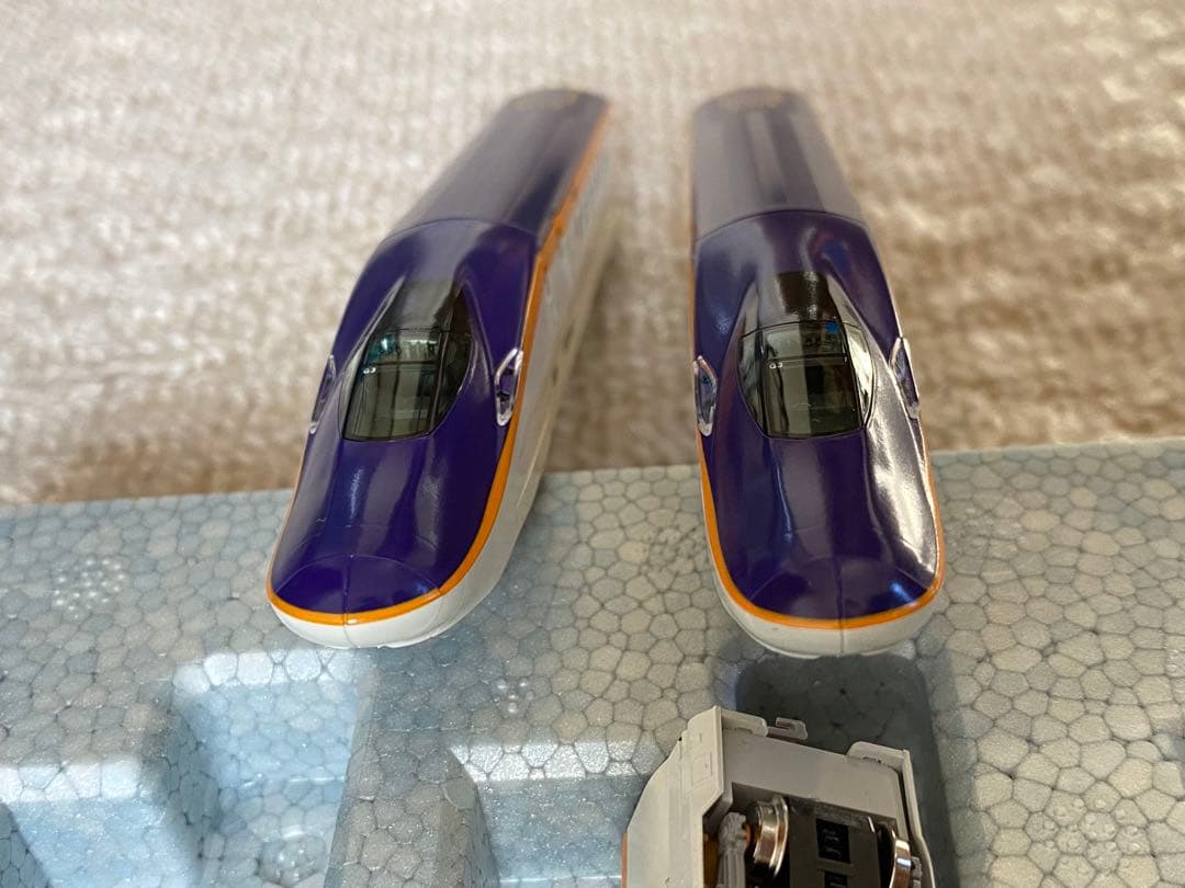 KATO カトー　10-2050,2051　E8系 山形新幹線つばさ ７両セット