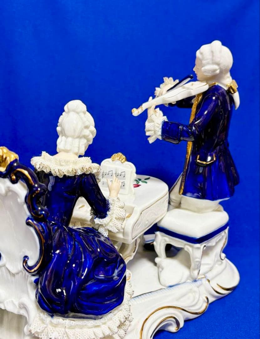 加藤工芸　レースドール　置物　人形　貴族　ピアノ&バイオリン