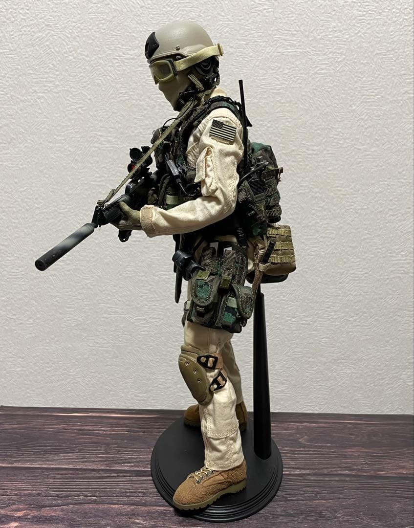 ホットトイズ １／6 USMC フォースリーコン 兵士 軍人 フィギュア