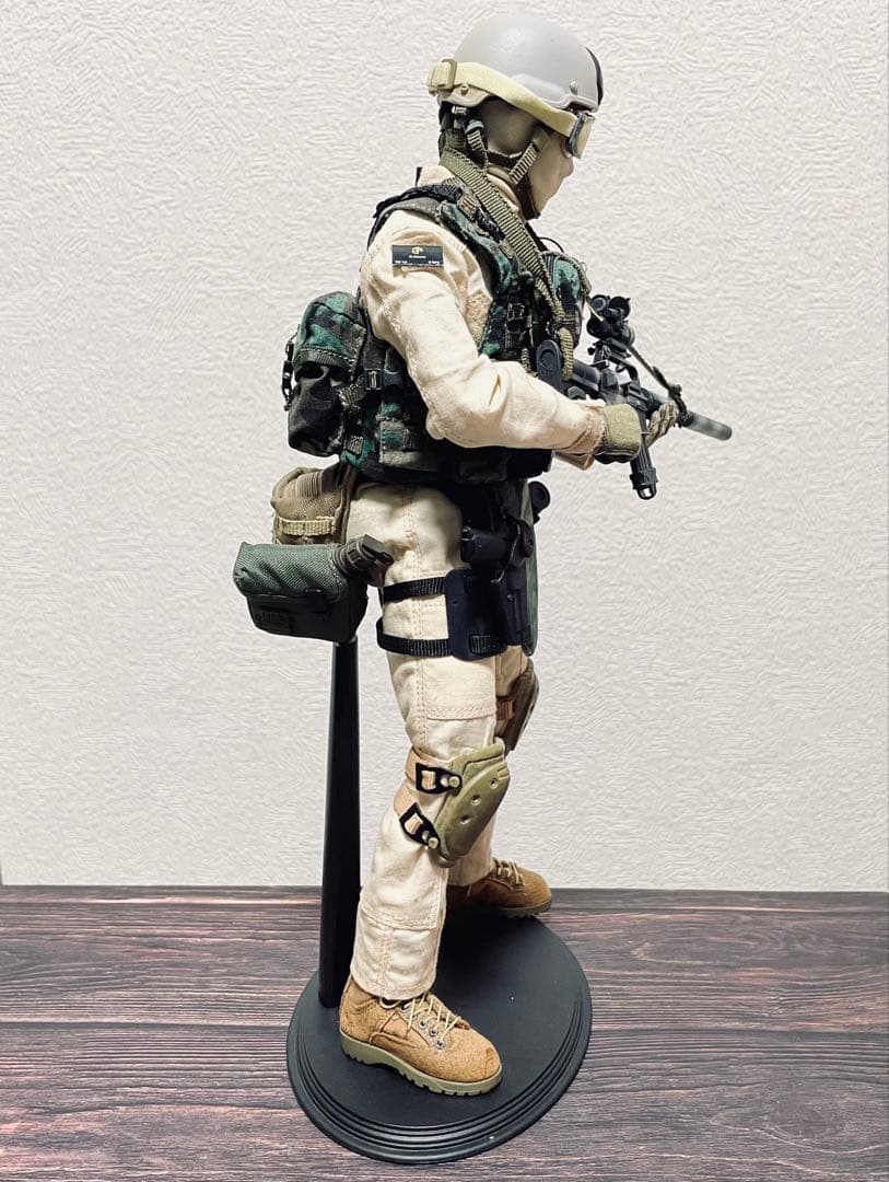 ホットトイズ １／6 USMC フォースリーコン 兵士 軍人 フィギュア