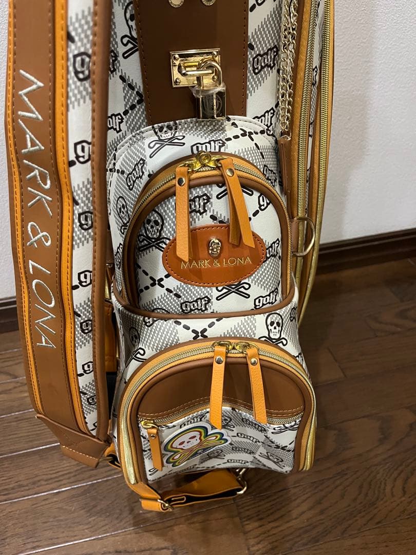 マークアンドロナ　キャディバッグ