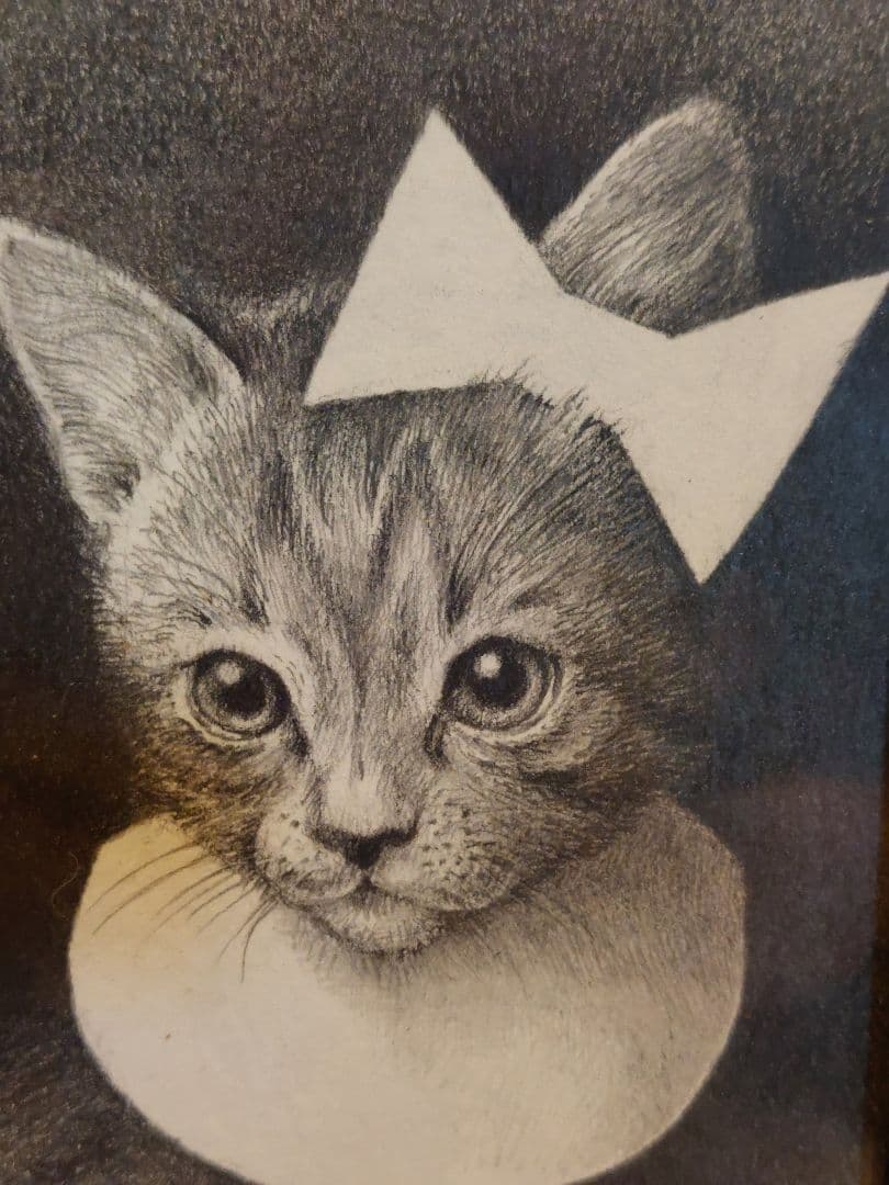 高田美苗さん作品「紙の冠」