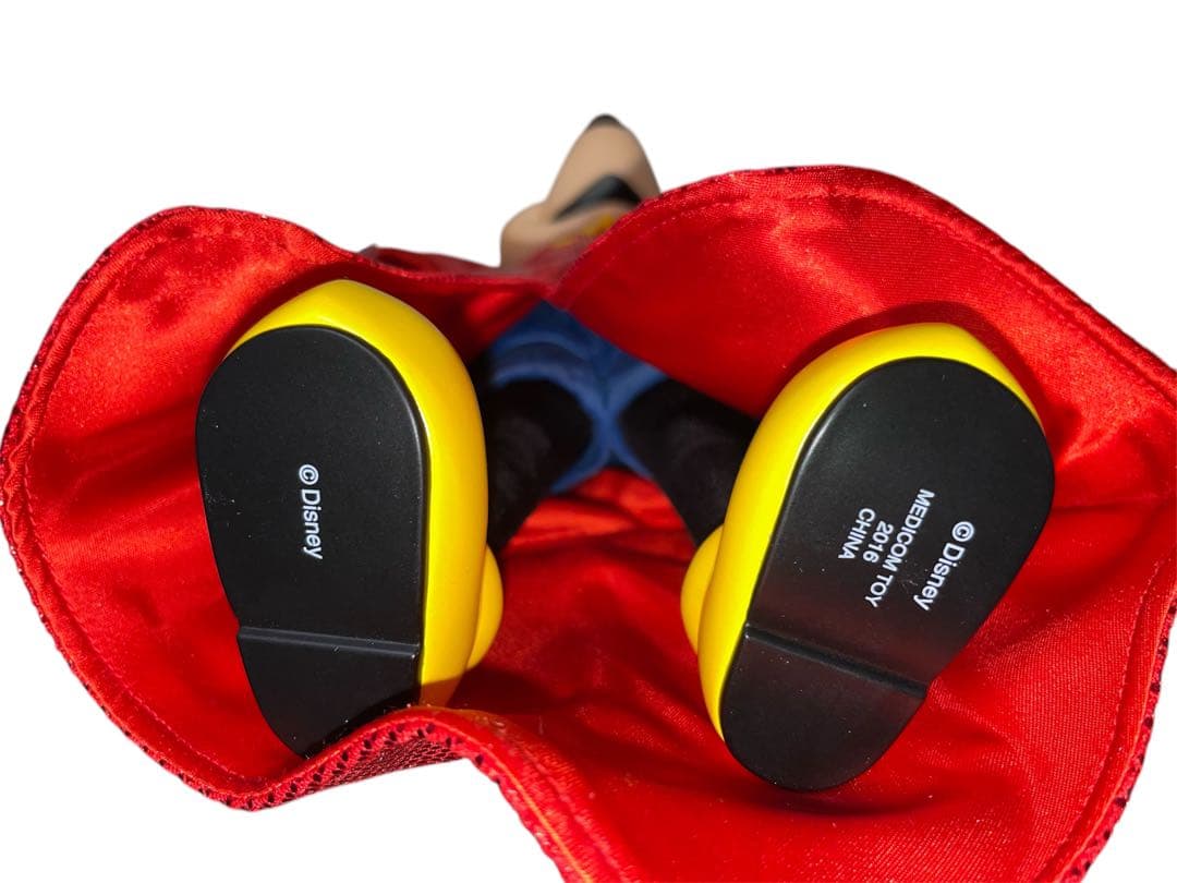 世界553体限定 メディコムトイ アクションフィギュア ソーサラーミッキー 弟子