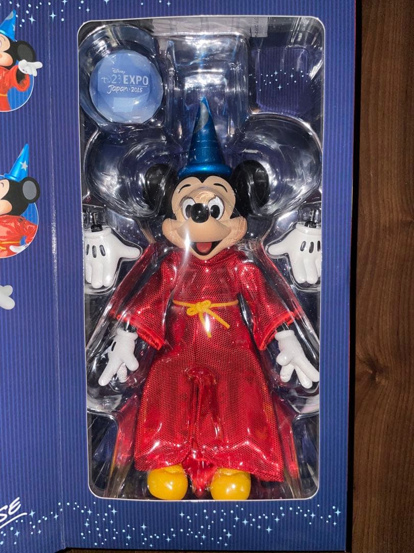 世界553体限定 メディコムトイ アクションフィギュア ソーサラーミッキー 弟子